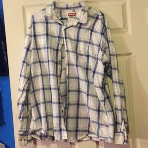 Wrangler long sleeve button up shirt!